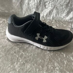 Under Armour Kids Black and Gray Athletic Sneaker